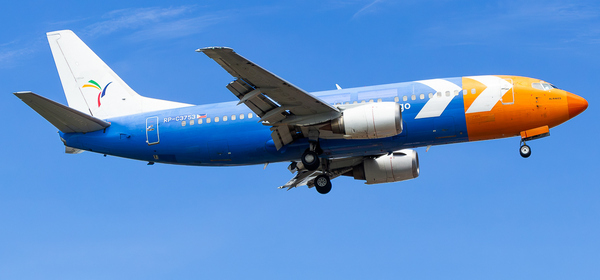 Самолёт Boeing 737-300F в ливрее перевозчика